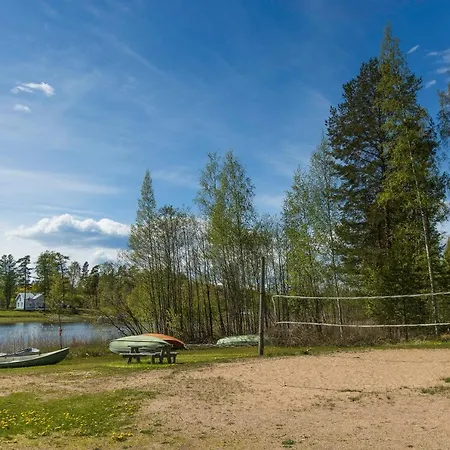 Гостевой дом Aurantola 2*