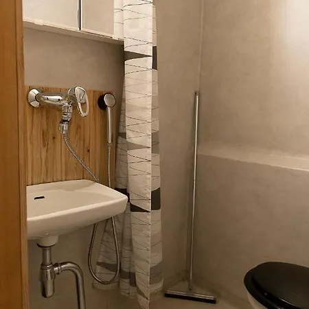 Guesthouset Aurantola 2*