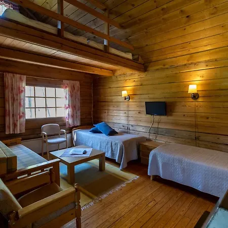 Aurantola Гостевой дом Яаала