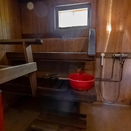 Aurantola Гостевой дом Яаала