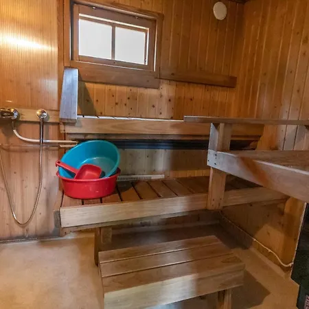 Aurantola Гостевой дом Яаала