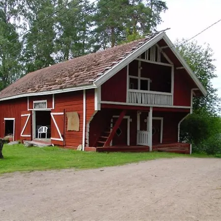 Aurantola Гостевой дом 2*