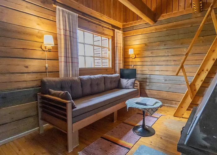 Konukevi Aurantola 2*