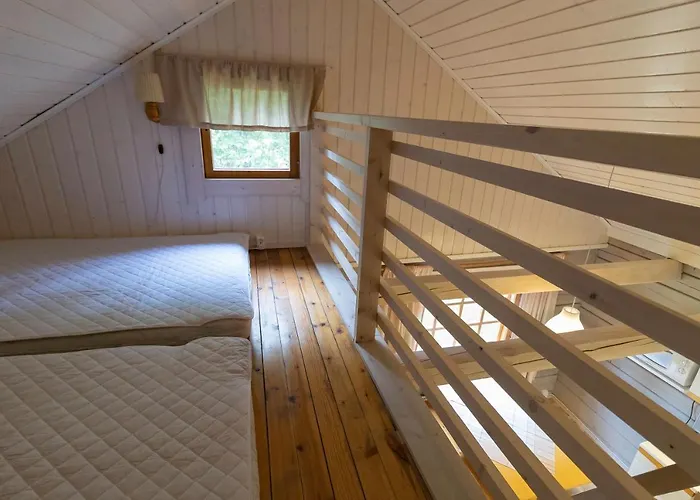 Konukevi Aurantola 2*